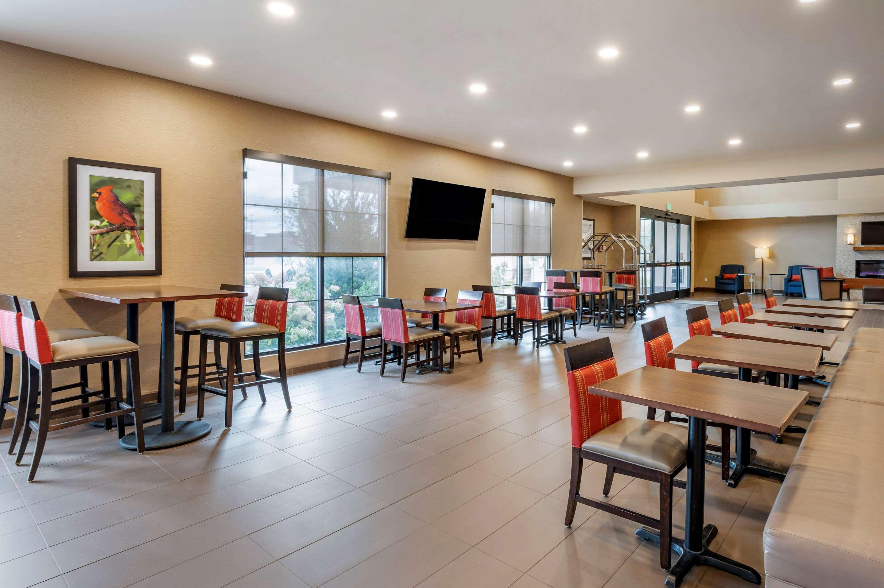 Comfort Suites Columbus Airport Kültér fotó